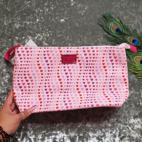 Betsey Johnson Heart Cosmetic Wristlet - Picture 1 of 8